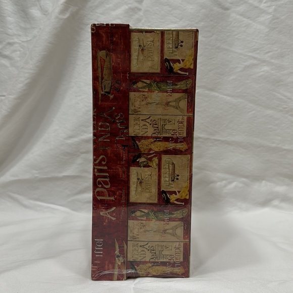 Photo box - Picture 3 of 9